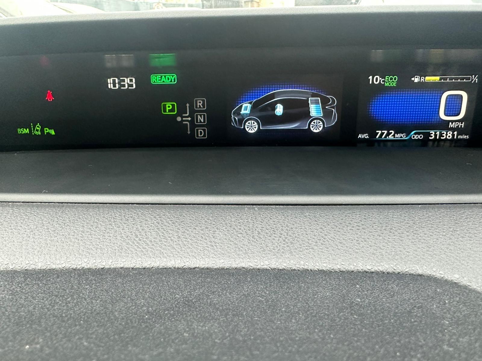 Toyota Prius - 1.8 Hybrid Business Edition 5dr Image